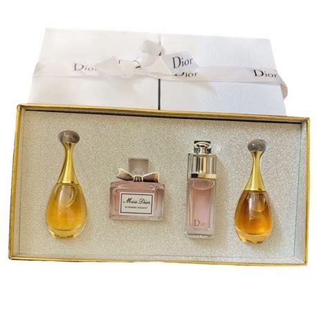 miniature dior perfume gift sets.